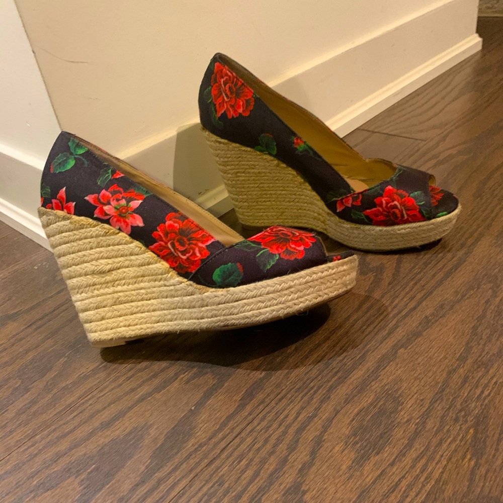 Vince camuto wedges